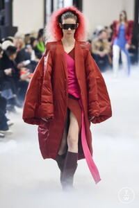 rick-owens-aw20-0034-aa4cb4.thumb.jpg.c102924556129a8651f866e71c7b2ce6.jpg