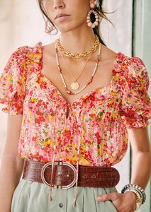 rita-blouse-flower_garden_print-ia3zswn1ngkghmftkwrq.jpg