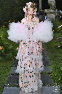 rodarte-ss19-0021-6aefe1.thumb.jpg.62daf63cd0489ce487822647883b265a.jpg