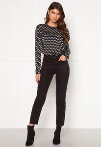 rut-circle-sandra-puff-blouse-blackwhite-dot_2.thumb.jpg.c9c05bdc2f927cff63b76267b37d45e4.jpg