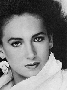 sassy-seventeen-id-1.jpg.7c5ebb883c58677cbb86037d435acf07.jpg