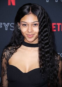 sierra-capri-at-netflix-fysee-kick-off-event-in-los-angeles-05-06-2018-1.jpg