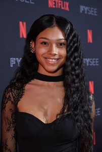 sierra-capri-at-netflix-fysee-kick-off-event-in-los-angeles-05-06-2018-4.jpg