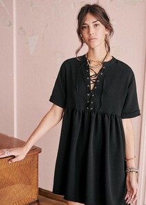 theodora-dress-black-sjrdjs0y67pkm3kp7i0q.jpg