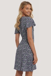 trendyol_belted_flower_pattern_mini_dress_1494-003391-0061_03k.jpg