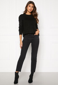 vero-moda-mure-ls-o-neck-knit-black_1.thumb.jpg.9be1425ad2b7d4aaf3a7e1668c77279d.jpg