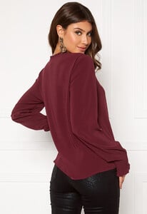 vila-laia-ls-smock-collar-top-tawny-port_2.thumb.jpg.8218a0a6d31b3e4a07064c9b30b7e3e1.jpg