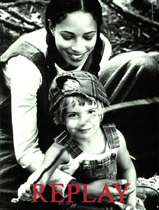 von_Unwerth_Replay_Spring_Summer_1994_02.thumb.png.dcb6b23a120aaaf531b1dd7c70e04b11.png