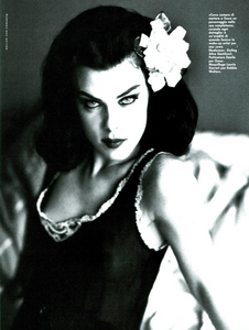 von_Unwerth_Vogue_Italia_July_1991_06.thumb.png.5f8ebb371bf2d33b7b65b449a57fd553.png