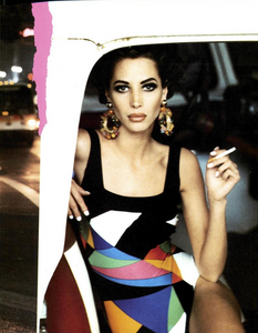 von_Unwerth_Vogue_Italia_June_1991_08.thumb.png.1de679cfa27bd59e736c918d6bd60bca.png