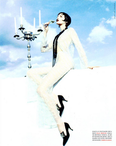von_Unwerth_Vogue_Italia_June_1993_03.thumb.png.485641226417c1e8d7f9217af3584334.png