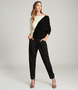 -womens-lucy-col-block-asym-knitt-in-black-white-2.thumb.jpg.60d72e7d84ca61a45bd742d79969101c.jpg