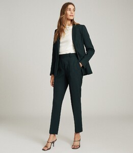 -womens-sadie-slim-leg-trouser-in-green-2.thumb.jpg.3bbc038f7a85071da4521d208dae97b7.jpg