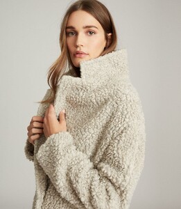 -womens-sky-textured-coat-in-grey-5.thumb.jpg.ea225ef068dffdb302c46ae212da4ef0.jpg