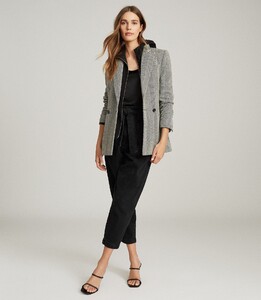 -womens-taite-herringbone-blazer-in-black-white-2.thumb.jpg.2ccf5e0a2d69eb3946656c8710aefc35.jpg