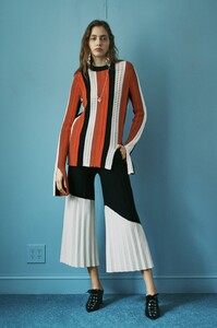 02-derek-lam-pre-spring-2018.thumb.jpg.91d1c8da41b9af3a113da9604a5eb84e.jpg