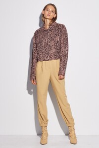 10190844_against_you_pant_710_mustard_10190810_1_reiterate_jacket_232_brown_leopard_42023_1_2048x2048.jpg