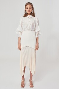 10190921_take_seriously_skirt_230_cream_10190938_nearby_shirt_102_ivory_g_0127_2048x2048.jpg