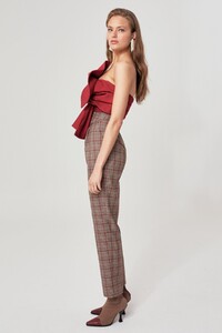 10190953_each_other_top_605_berry_10190940_hybrid_pant_233_taupe_check_nh_1397-edit_2048x2048.jpg