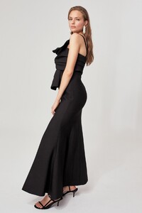 10190954_each_other_gown_001_black_g_2232_2048x2048.jpg