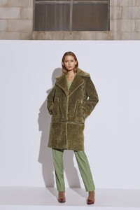 10191014_love_for_me_coat_303_cedar_green_10191015_just_the_same_blazer_311_green_10191024_just_the_same_pant_311_green_nh_11868_2048x2048.jpg