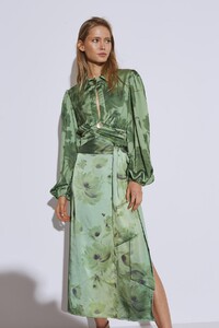 10191020_2_renew_ls_top_310_green_washed_floral_10191030_2_in_bloom_skirt_310_green_washed_floral_nh_11191_1_2048x2048.jpg