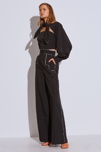 10191063_origin_top_001_black_10191044_origin_pant_001_black_nh_12555-edit_2048x2048.jpg