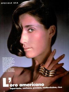 1042743622_Loro_Americano_Hiro_Vogue_Italia_October_1985_01_01.thumb.png.e5fbc184b2c518b72c4c1596d9b47d4b.png