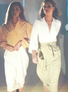 1108413457_VOGUEUSFeb198001.thumb.jpg.305cf6b4e0607595e5840f537f602d4a.jpg