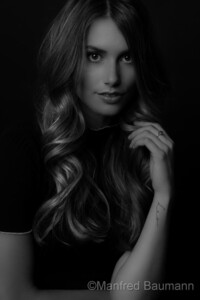 Tess Mimmo da395676137657.5c614308a7e99.jpg