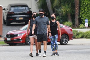        lea170820BZN image102.jpg