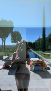 1282650253_mathildtantot15981939572382146092803737850_244686507.thumb.jpg.c9f3ef9f213035ac114a847aeb806bdf.jpg