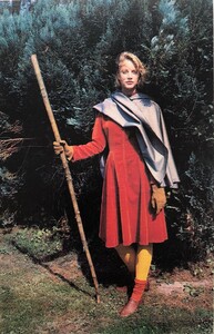1286200728_MARIECLAIRE1985bystevehiett.thumb.jpg.e6cb22d6019922071a370472a3c4e813.jpg