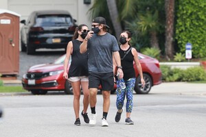        lea170820BZN image101.jpg