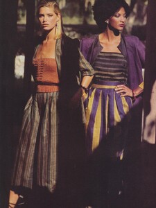 1474431569_VOGUEUSMay198003.thumb.jpg.193a77a9e079be6cd8e47e26bd8461f1.jpg