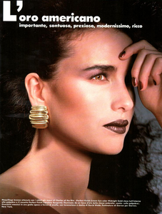 1510226557_Loro_Americano_Hiro_Vogue_Italia_October_1985_01_03.thumb.png.9650f441685af71db24bc962c12e09ef.png