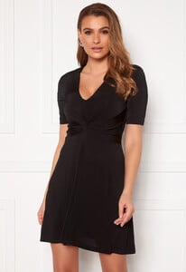 samsøe-samsøe-elsi-ss-short-dress-black.jpg