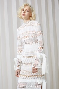 1709_KS_WALK_ON_BY_LS_TOP_IVORY_SH_0784-98.jpg