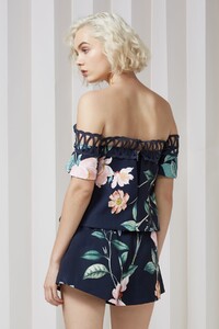 1709_KS_WHISPERS_TOP_NAVY_GARDEN_FLORAL_SH_1192.jpg