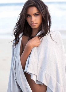 14+DAIANE+WEBSITE+COMMERCIAL+ANK.jpg