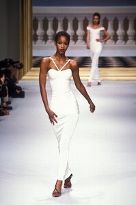 184284124_HerveLeger1995WomenRTW72.thumb.jpg.7177321ffb9515f889d21eaed2d469d2.jpg