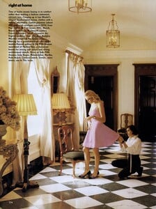 1860506543_VOGUEUSDec199104.thumb.jpg.597a96a09a4aebdfe96821a816ba56e7.jpg