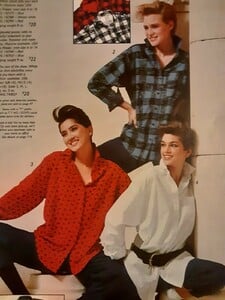 VTG-9-pgs-CINDY-CRcAWFORD-Sears-modelling-ads-_57 (1).jpg