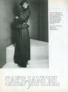 1911130858_VOGUEUSSept198001.thumb.jpg.c79f684bad6958f2803f57be2a6e737e.jpg