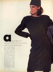 1912481348_ArielleBurgelin-HugoUSVogueOctober1983ANewMoodInFashion...attheCoutureIrvingPenn.thumb.jpg.0745a3923899b1086591e899d556b170.jpg