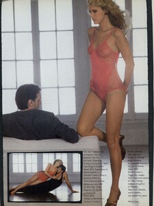 2094300304_VOGUEUSAug198102.thumb.jpg.8ca86c29f843e64bd39b882815886e1f.jpg