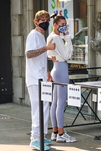        bal200820BZNimage8.jpg