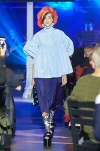 22-kenzo-memento-fall-2017.thumb.jpg.e6170efceb6238f07ff71af10eaf7bd5.jpg
