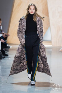 23-lacoste-fw16-nyfs-look-23-5db220.thumb.jpg.30dde9470c860275377f6b5933424610.jpg