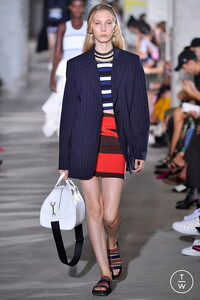 3-1-phillip-lim-ss18-0019-1399ef.thumb.jpg.f45c7dbbbf5654de580129246fd7d0c2.jpg